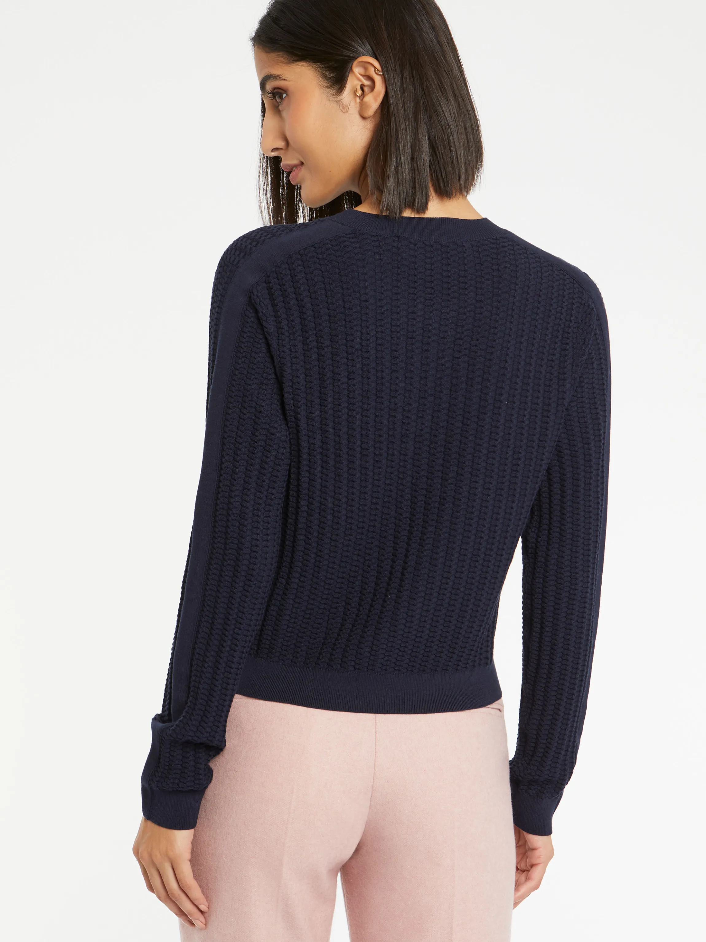 cardigan_en_soie_a_points_fantaisie_3.webp Hot Cardigan En Soie A Points Fantaisie Femme Pulls Et Cardigans