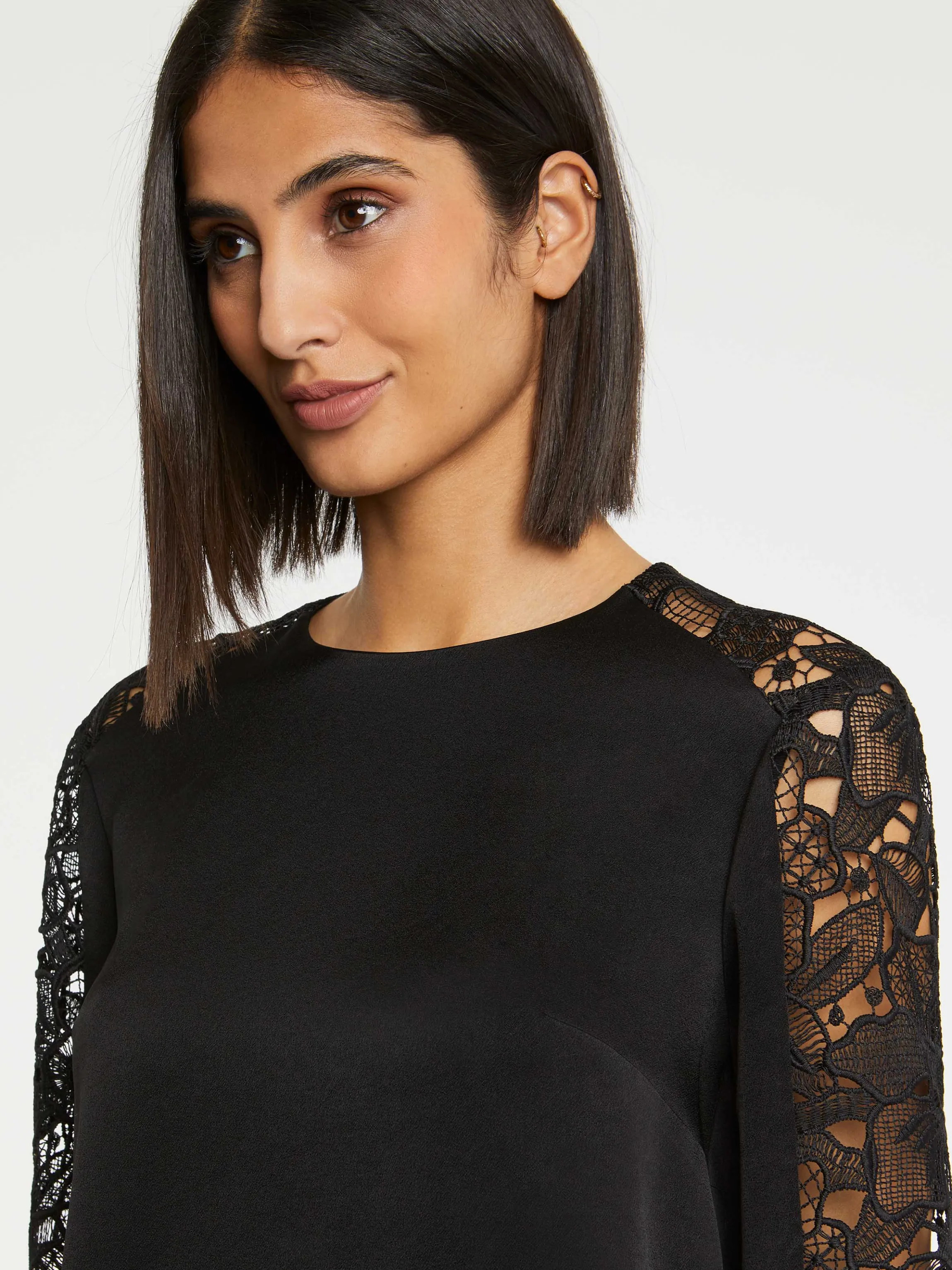 New Haut Femme Tops