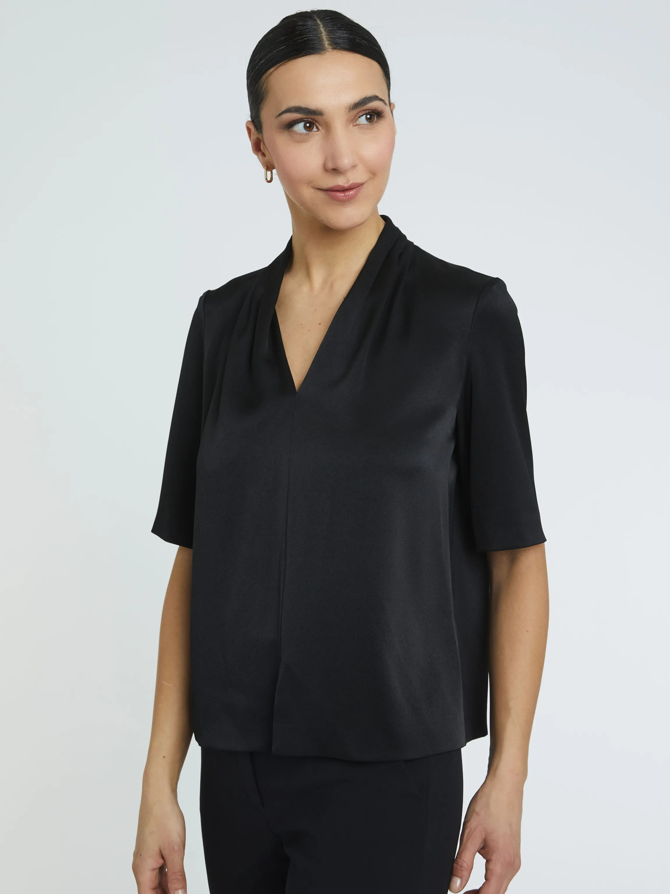 haut_en_crepe_envers_satin_2.webp Cheap Haut En Crepe Envers Satin Femme Tops