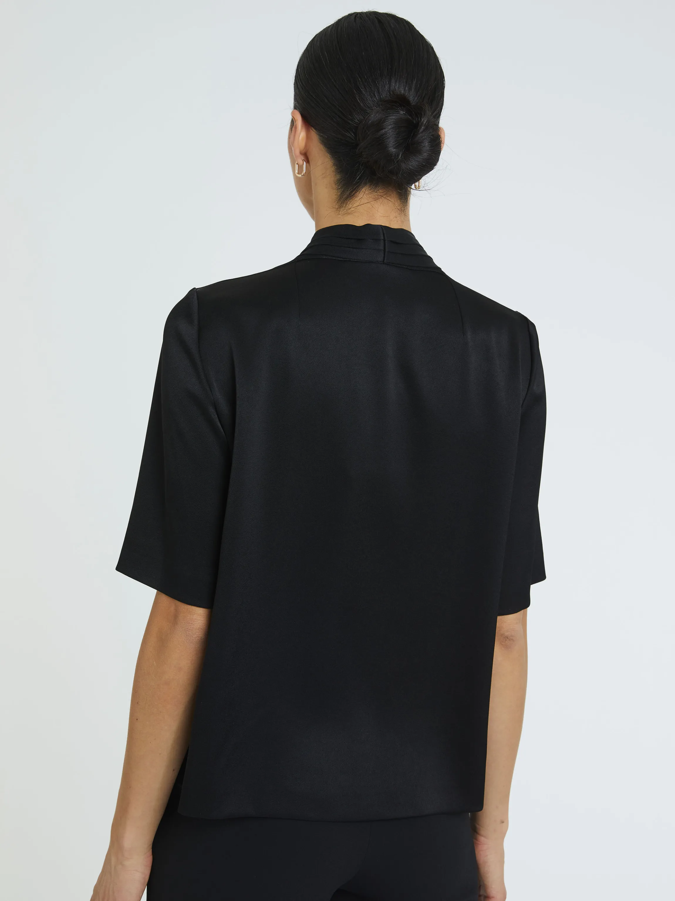 haut_en_crepe_envers_satin_3.webp Cheap Haut En Crepe Envers Satin Femme Tops