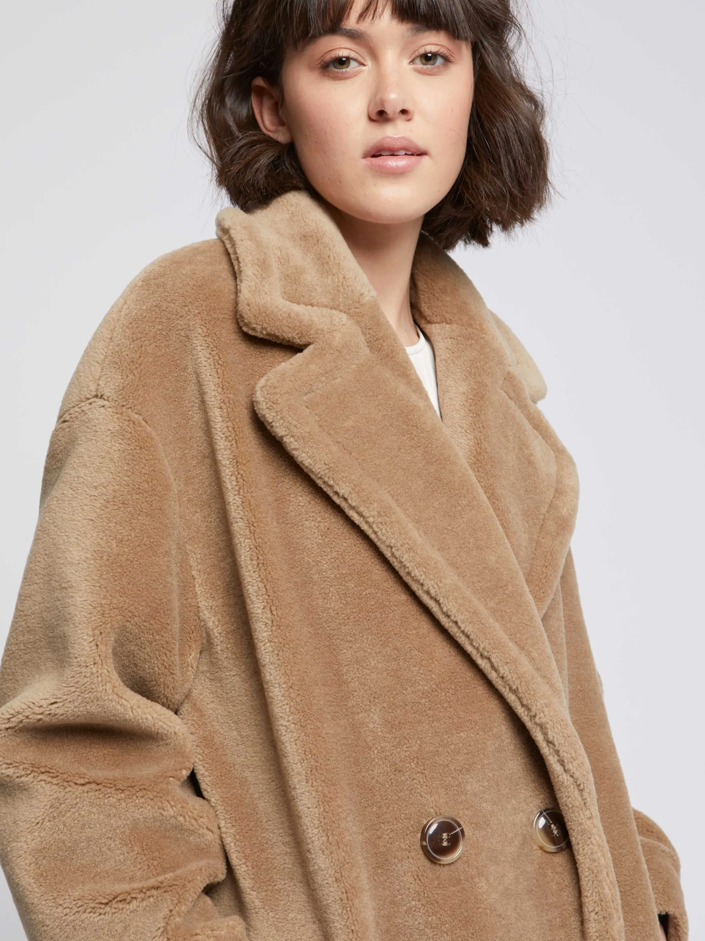 Outlet Manteau Long En Laine Bouclee Femme Manteaux