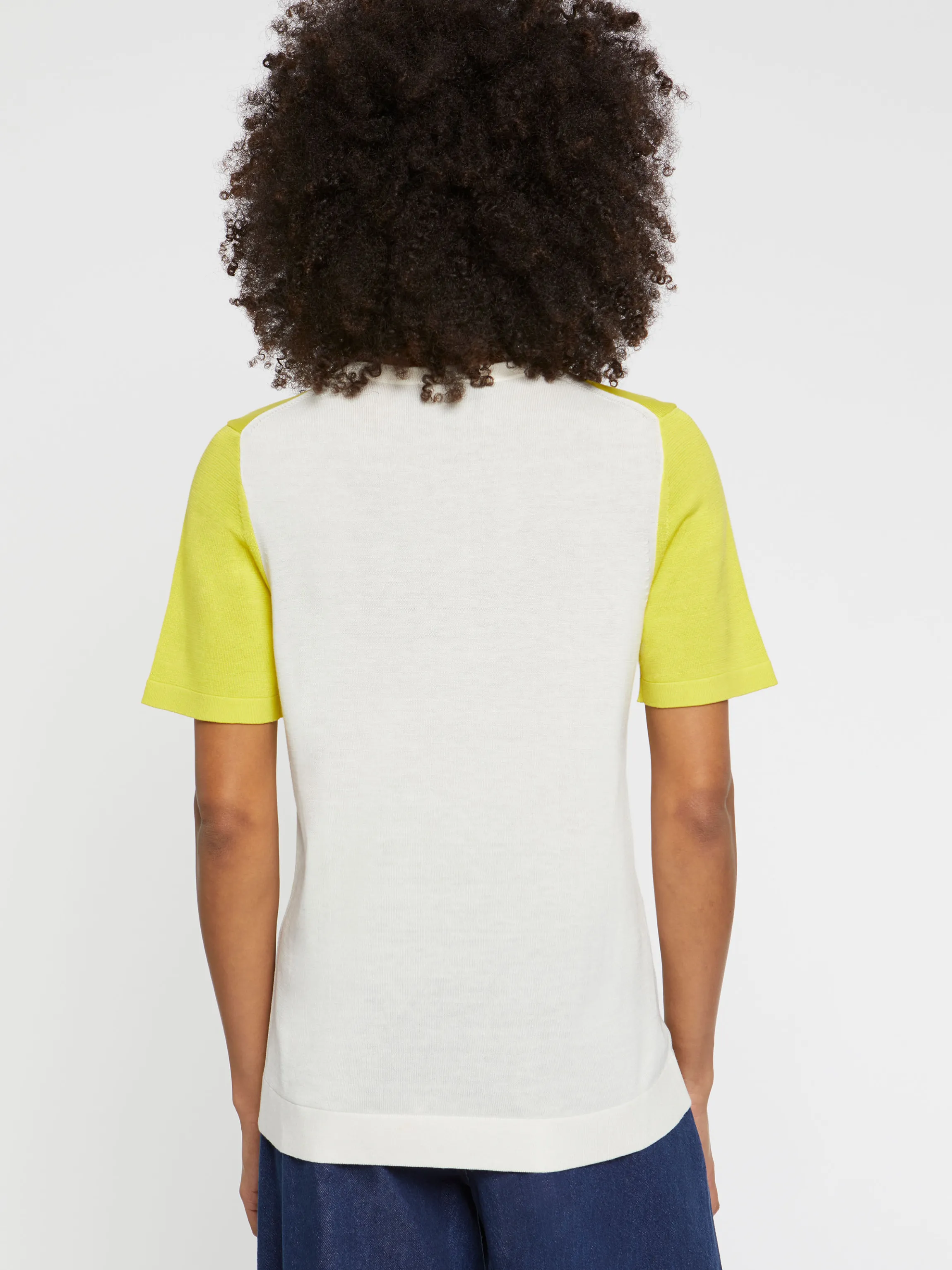 pull_manches_courtes_en_soie_et_coton_3-1.webp Shop Pull Manches Courtes En Soie Et Coton Femme Pulls Et Cardigans
