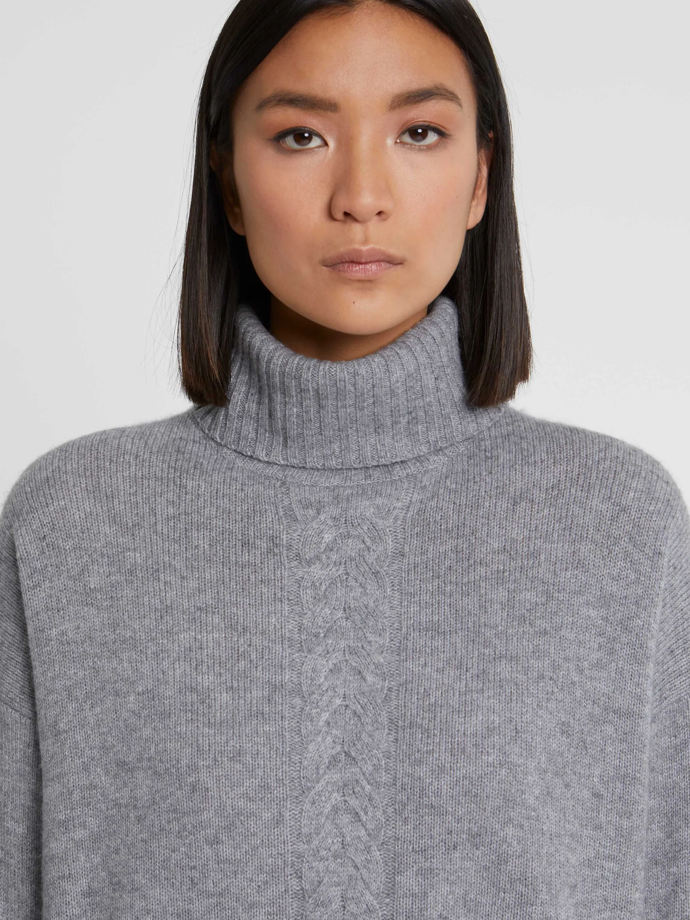 Flash Sale Pull Torsade A Col Roule En Cachemire Femme Pulls Et Cardigans