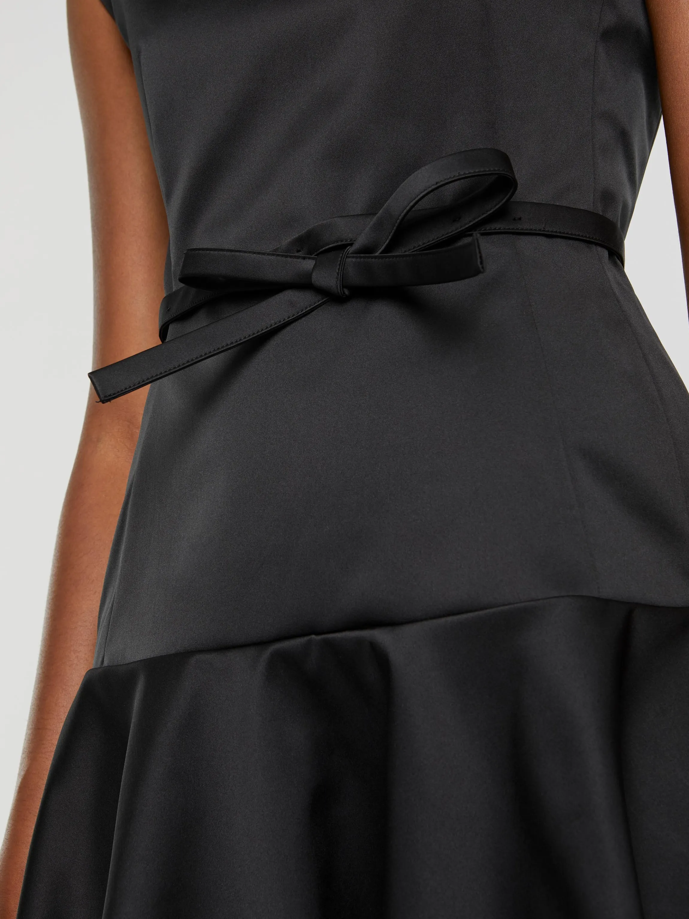 Discount Robe Courte A Noeud En Satin Duchesse Femme Robes