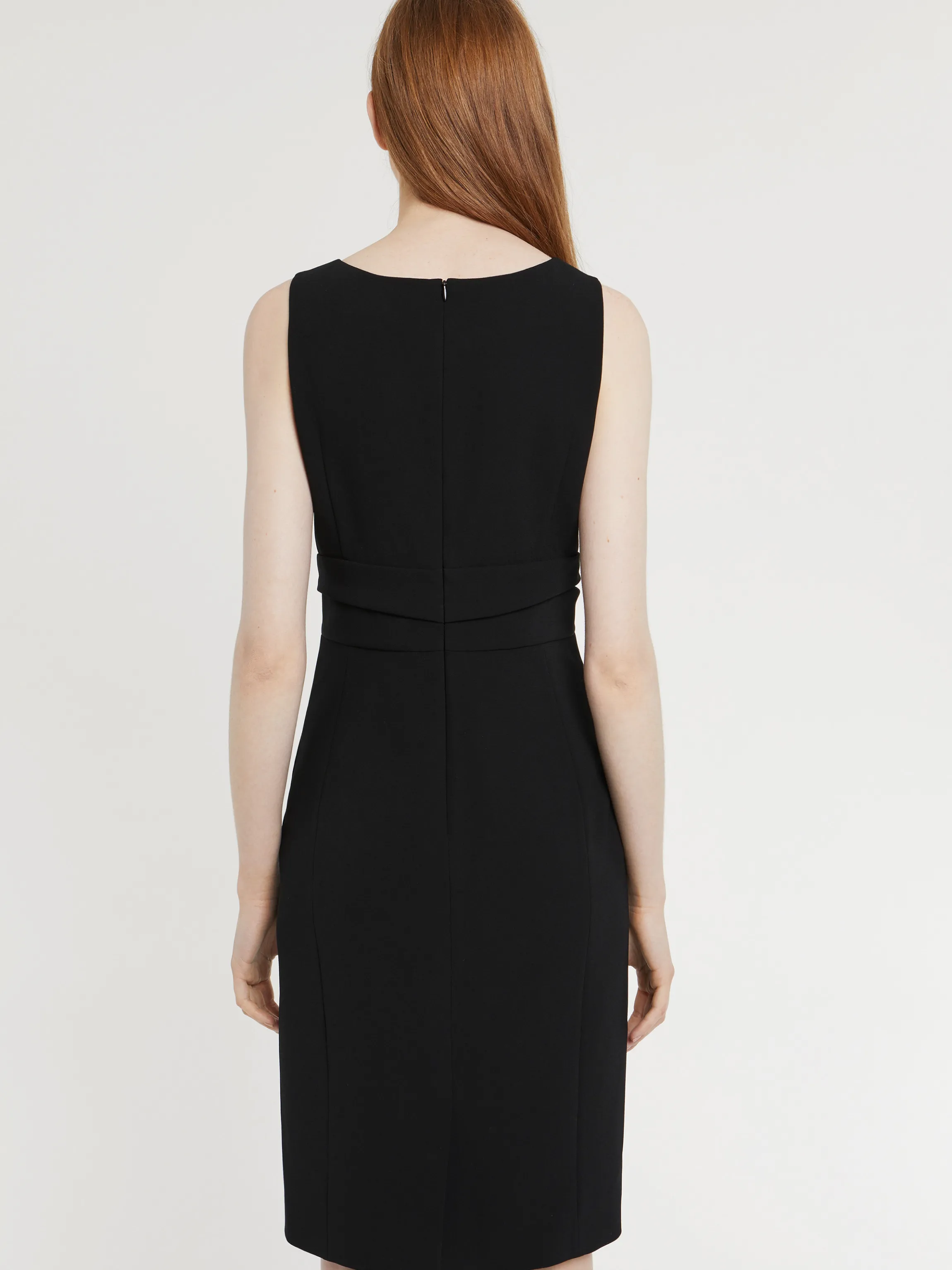 robe_courte_croisee_en_crepe_envers_satin_3-2.webp Cheap Robe Courte Croisee En Crepe Envers Satin Femme Robes