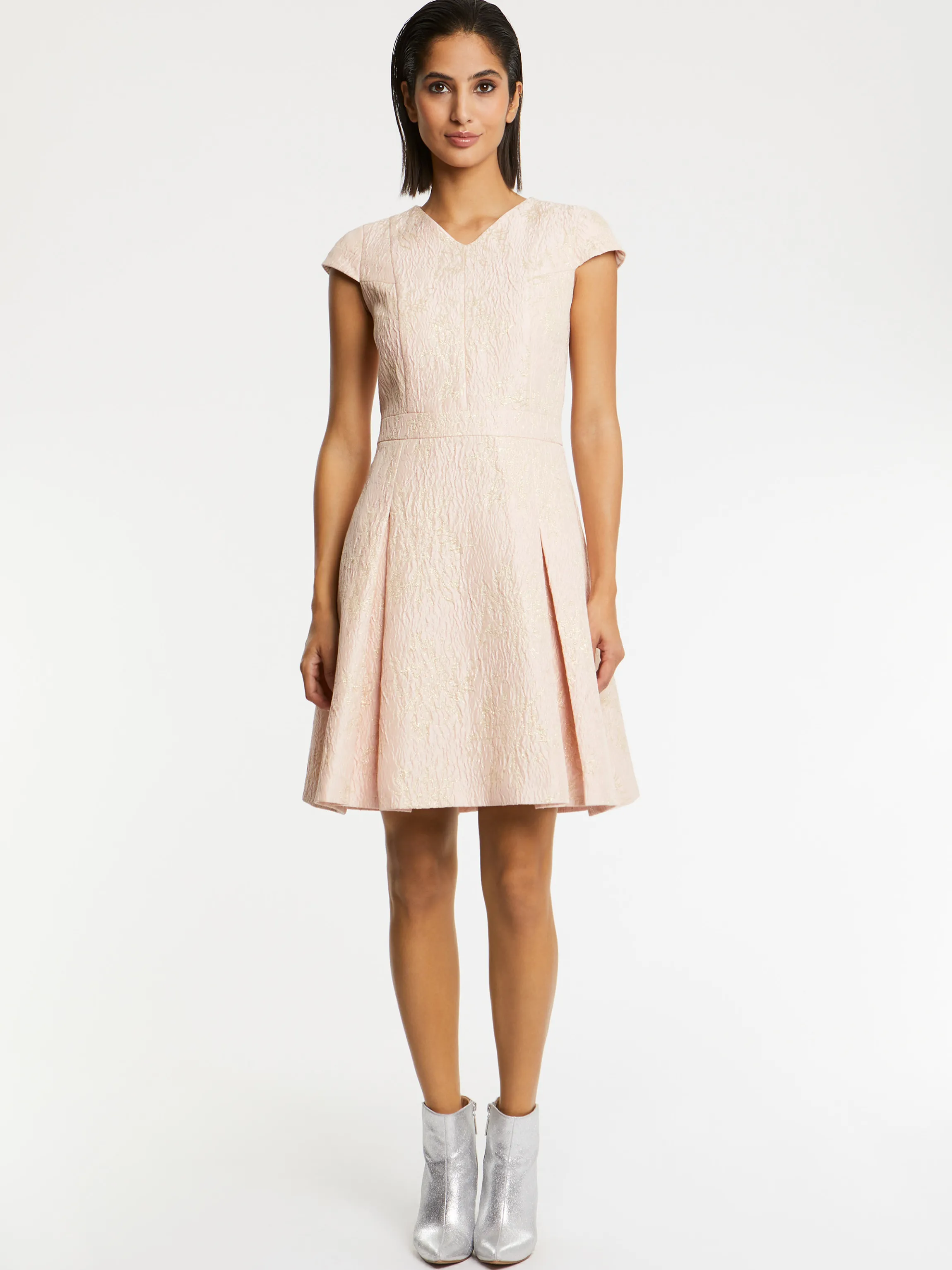 Shop Robe Evasee En Jacquard Reliefe Femme Robes