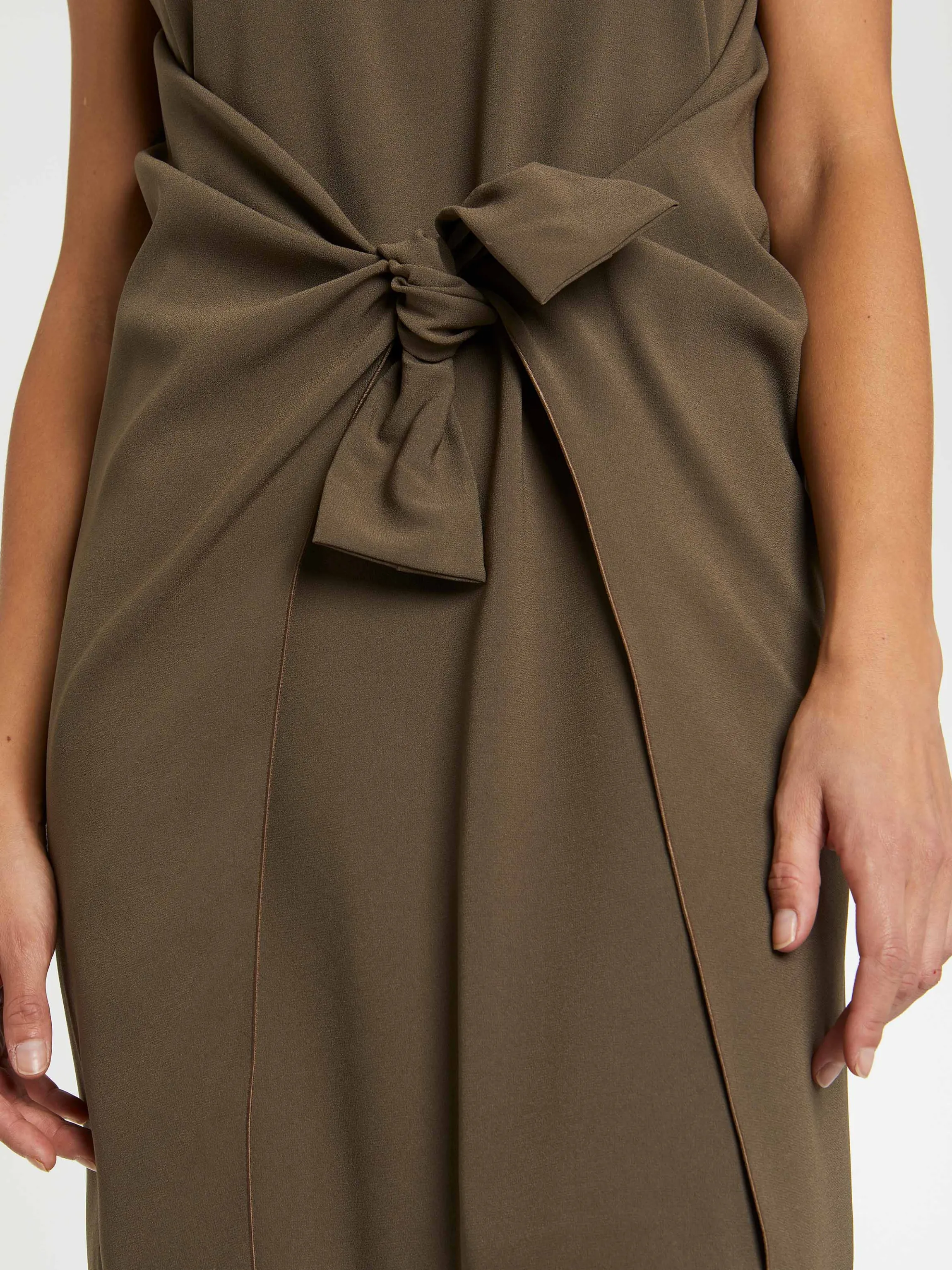 Outlet Robe Nouee En Crepe Envers Satin Femme Robes