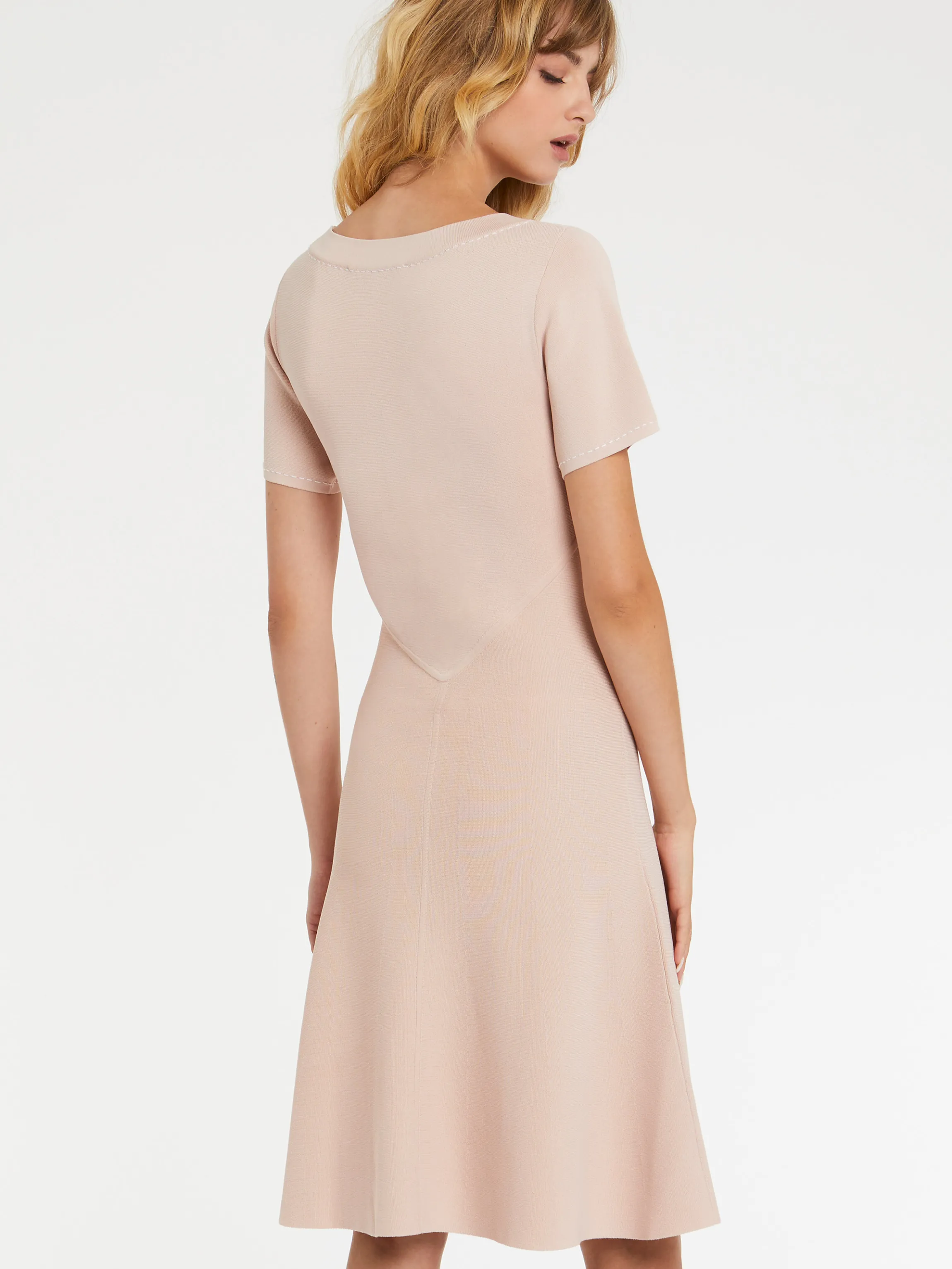 robe_patineuse_en_viscose_milano_3-1.webp Shop Robe Patineuse En Viscose Milano Femme Robes