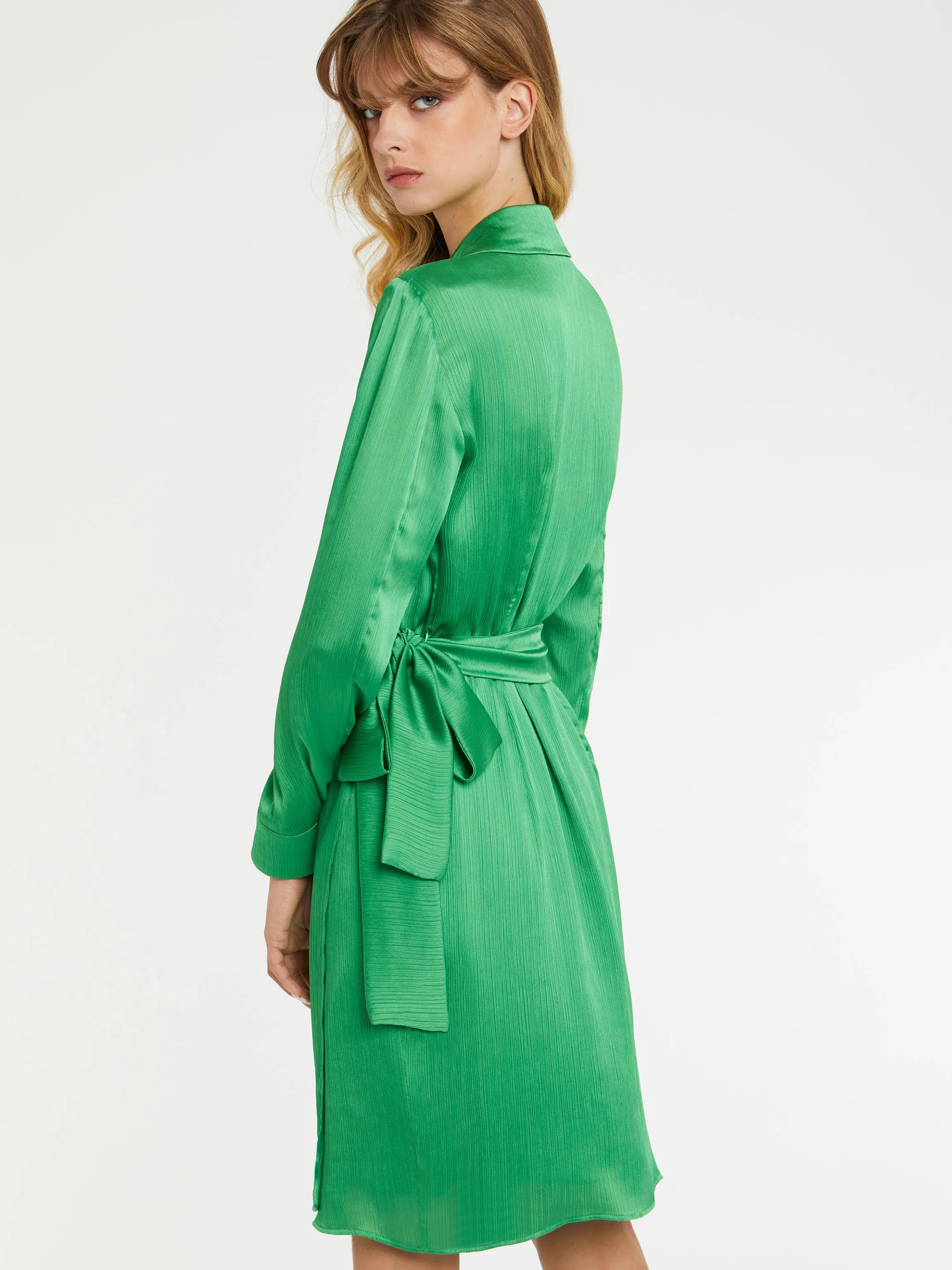 robe_portefeuille_en_crepe_fluide_3.webp Best Robe Portefeuille En Crepe Fluide Femme Robes