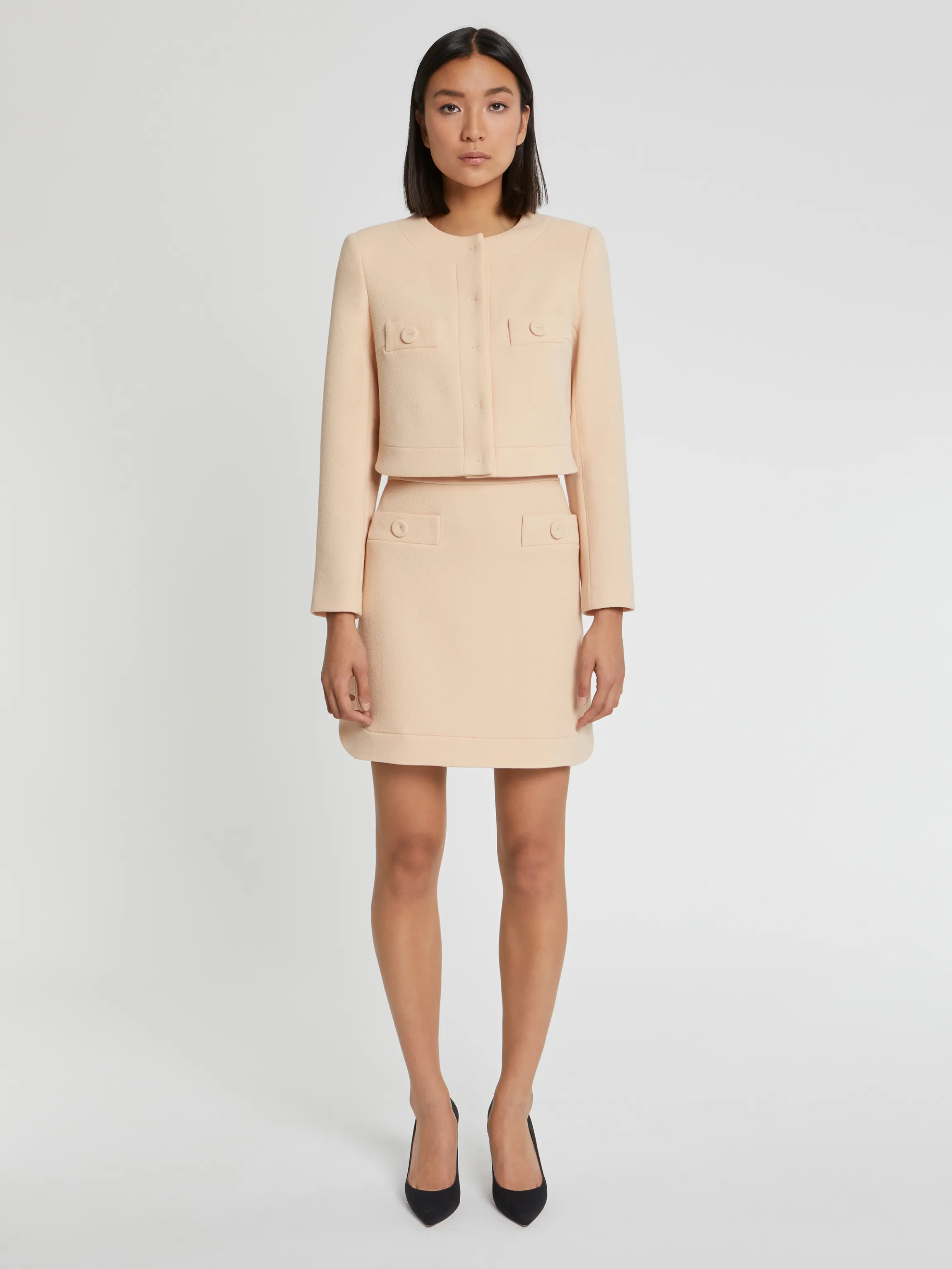Hot Veste Courte A Boutons En Laine Vierge Femme Vestes
