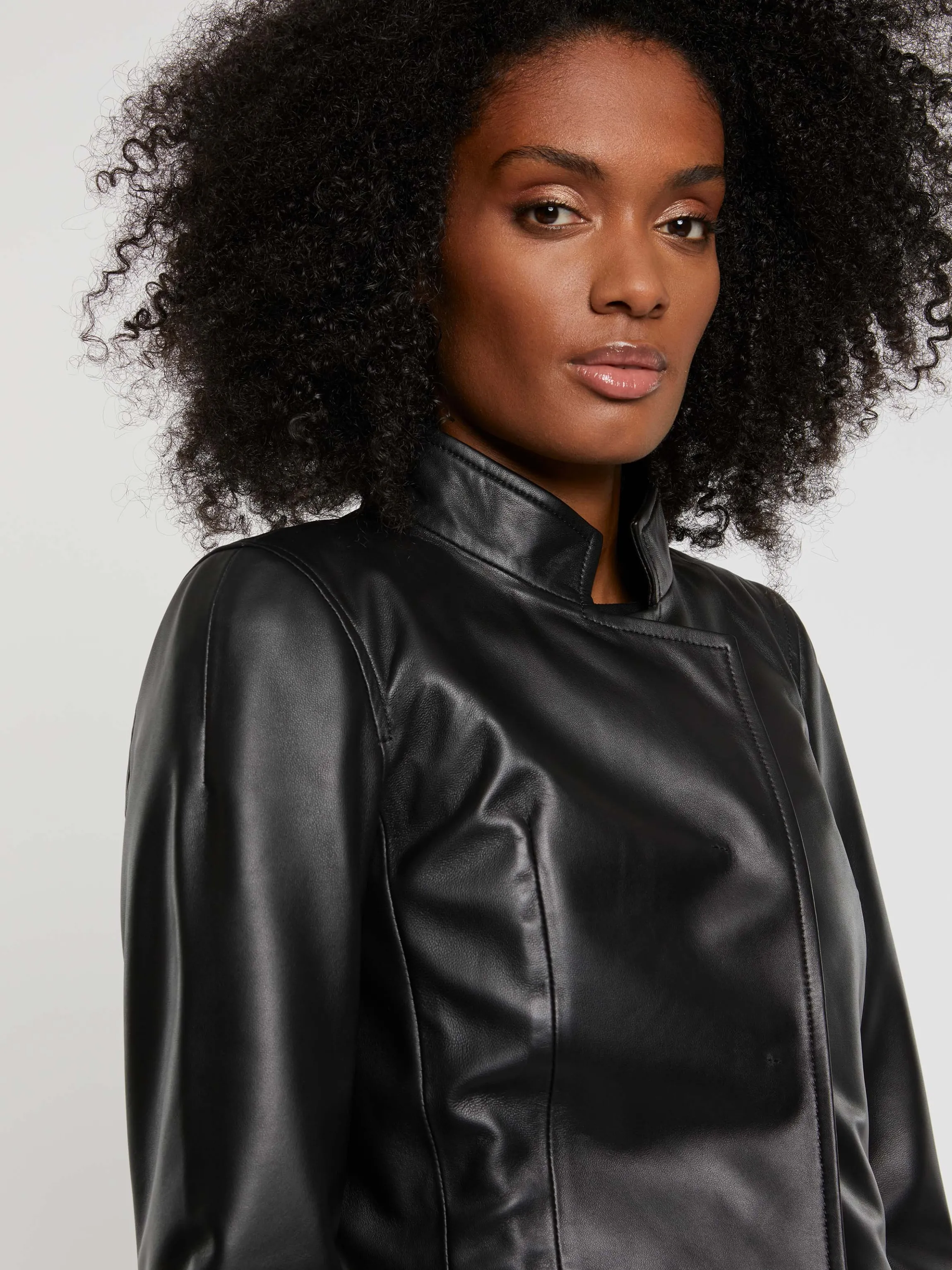 Sale Veste Courte En Cuir D'Agneau Femme Vestes